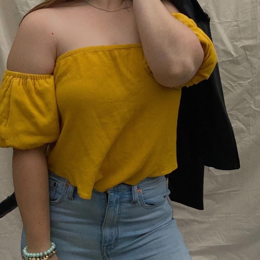Kimchi Blue/ Urban Outfitters Balloon sleeve top